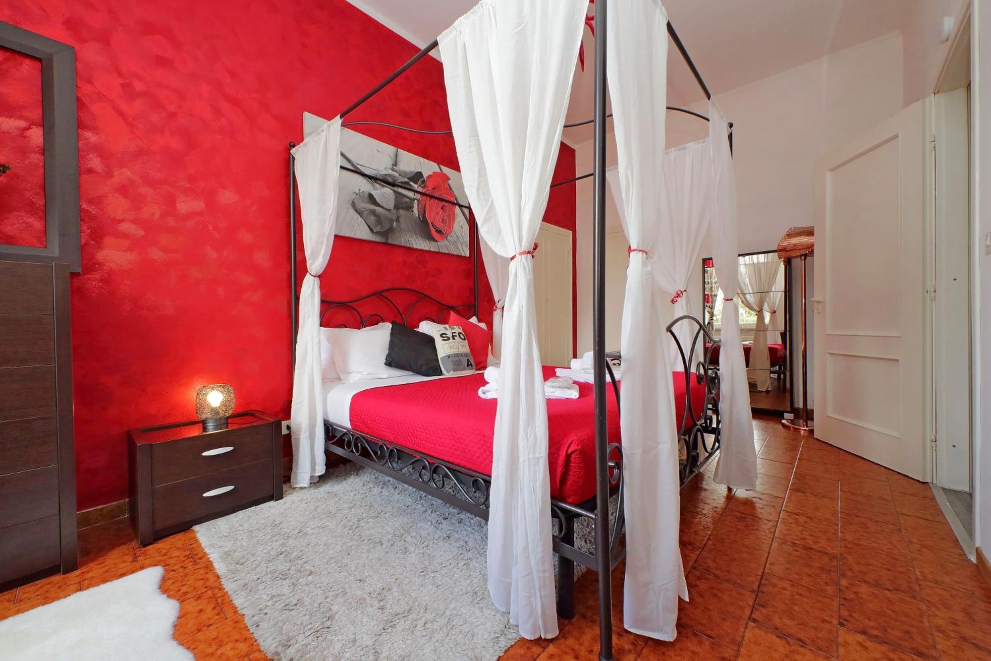 Luxury Domus Amadeus Apartment Рим Екстериор снимка