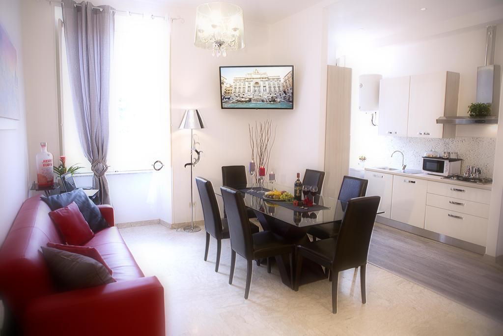 Luxury Domus Amadeus Apartment Рим Екстериор снимка